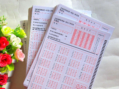 答题卡一般是什么纸质？
